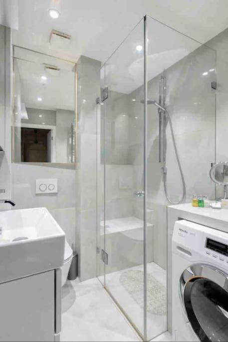 Hyde Park Rooftop Apartment *
